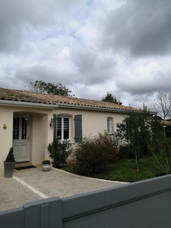 La Conviviale Apartamento Saintes Exterior foto